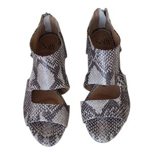 Sofft Snakeskin Cut Out Sandal Ankle Bootie Wedge 7